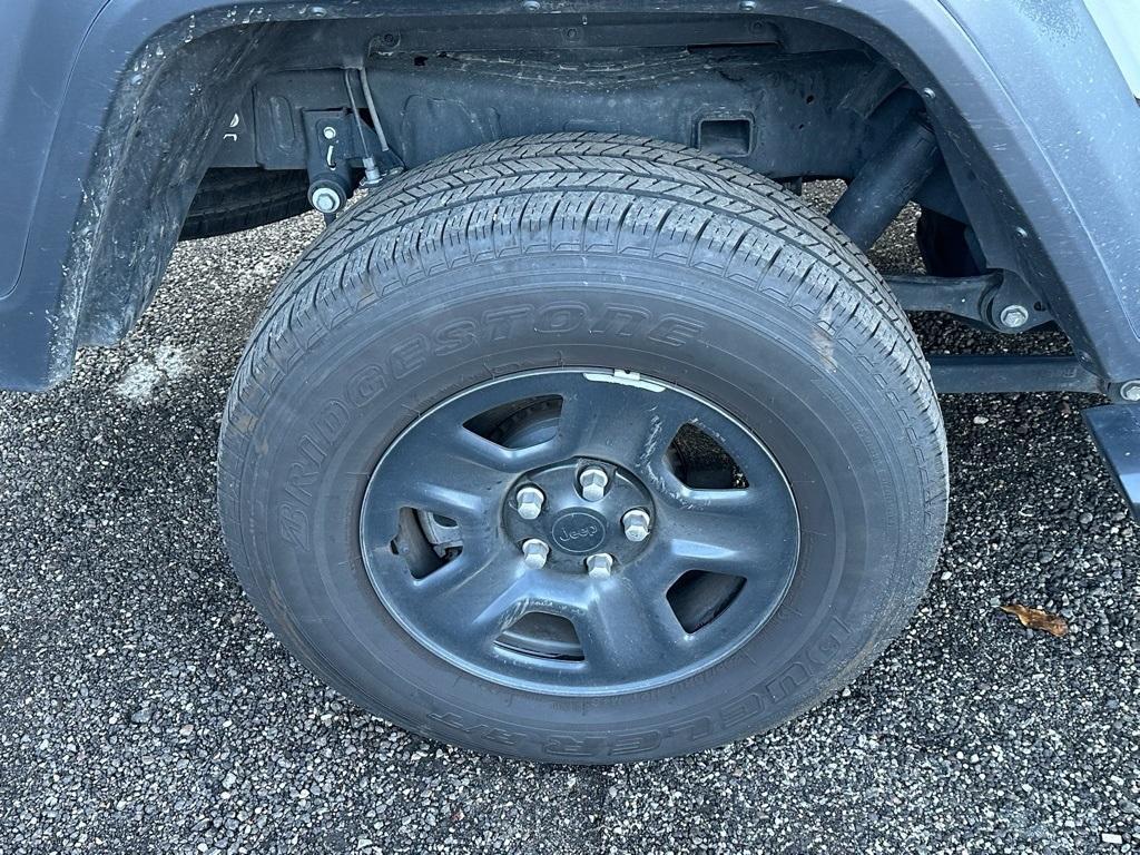 used 2023 Jeep Gladiator car, priced at $31,455