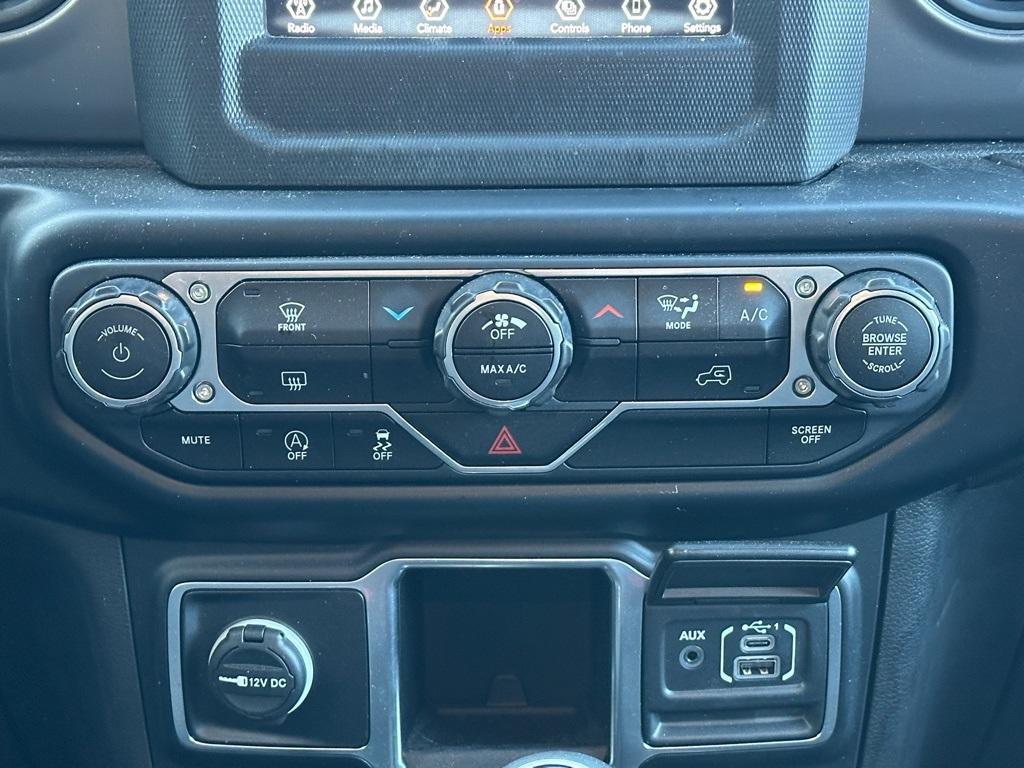 used 2023 Jeep Gladiator car, priced at $31,455