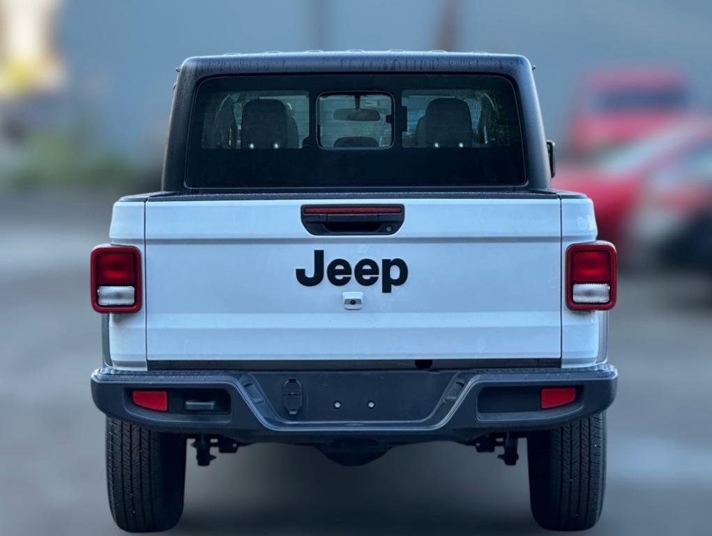 used 2023 Jeep Gladiator car, priced at $31,455