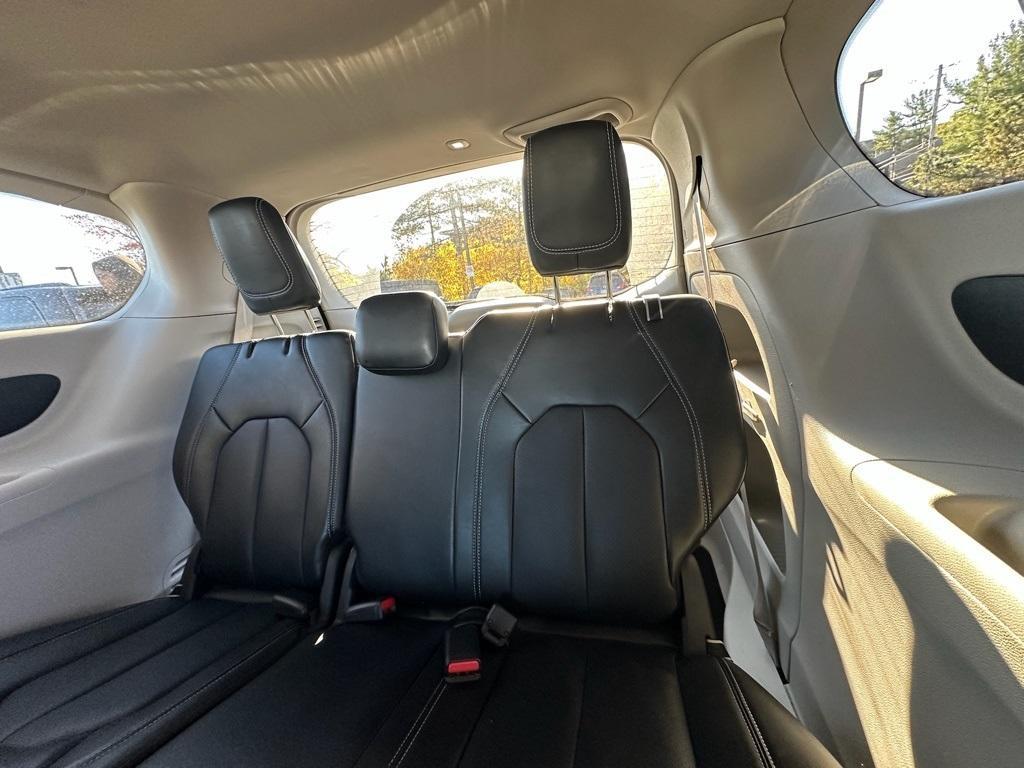 used 2024 Chrysler Pacifica car, priced at $29,989