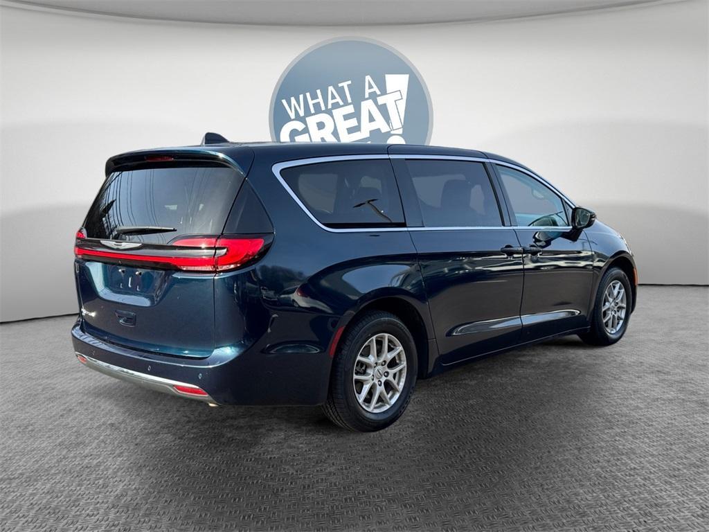 used 2024 Chrysler Pacifica car, priced at $28,298