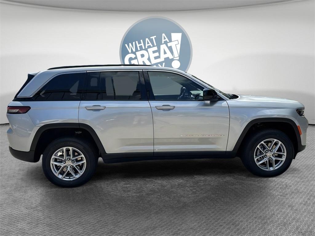 new 2025 Jeep Grand Cherokee car, priced at $37,986