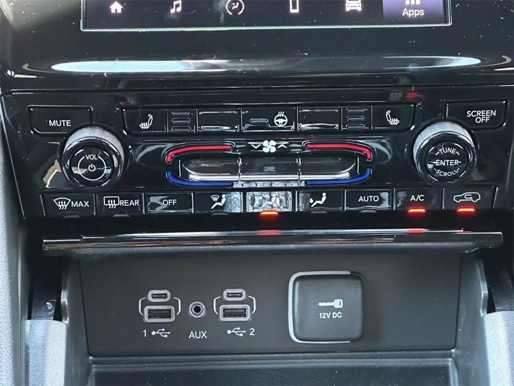 new 2025 Jeep Grand Cherokee car, priced at $37,986