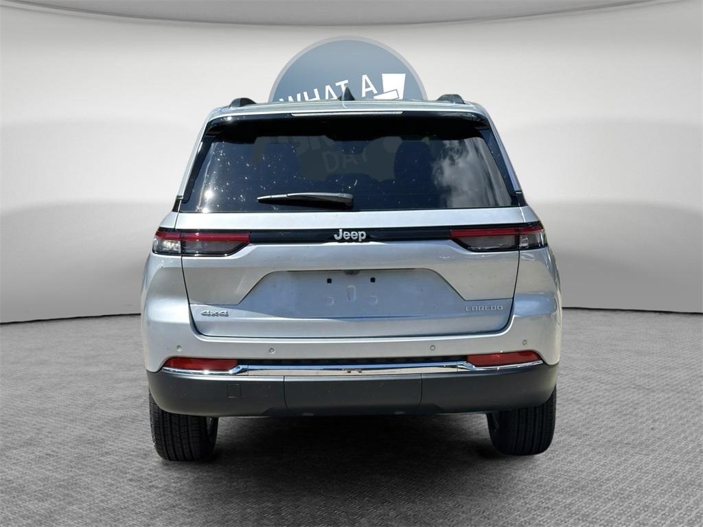 new 2025 Jeep Grand Cherokee car, priced at $37,986