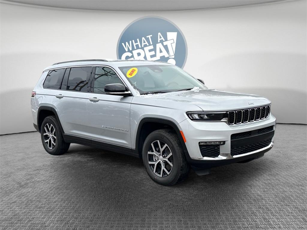 new 2025 Jeep Grand Cherokee L car, priced at $41,999