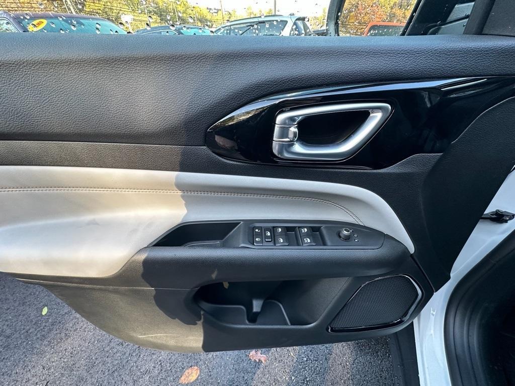 new 2026 Jeep Compass car, priced at $31,351