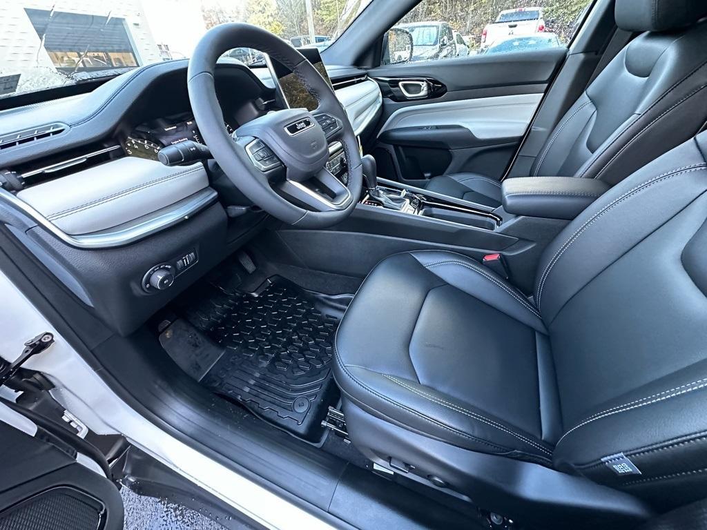 new 2026 Jeep Compass car, priced at $31,351