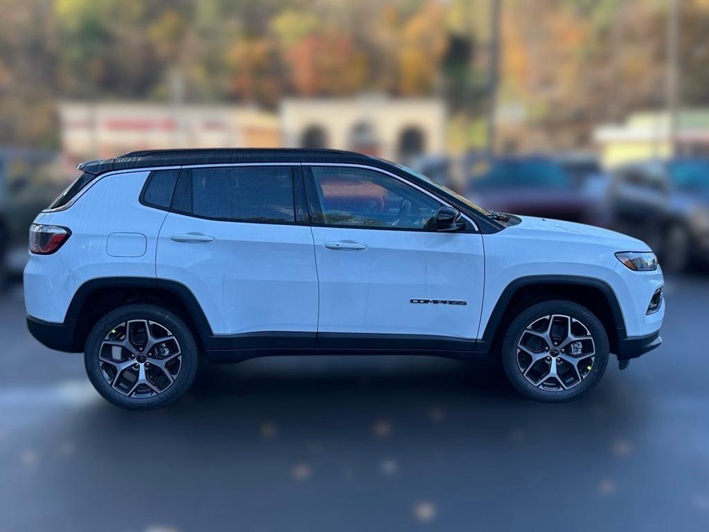 new 2026 Jeep Compass car, priced at $31,351