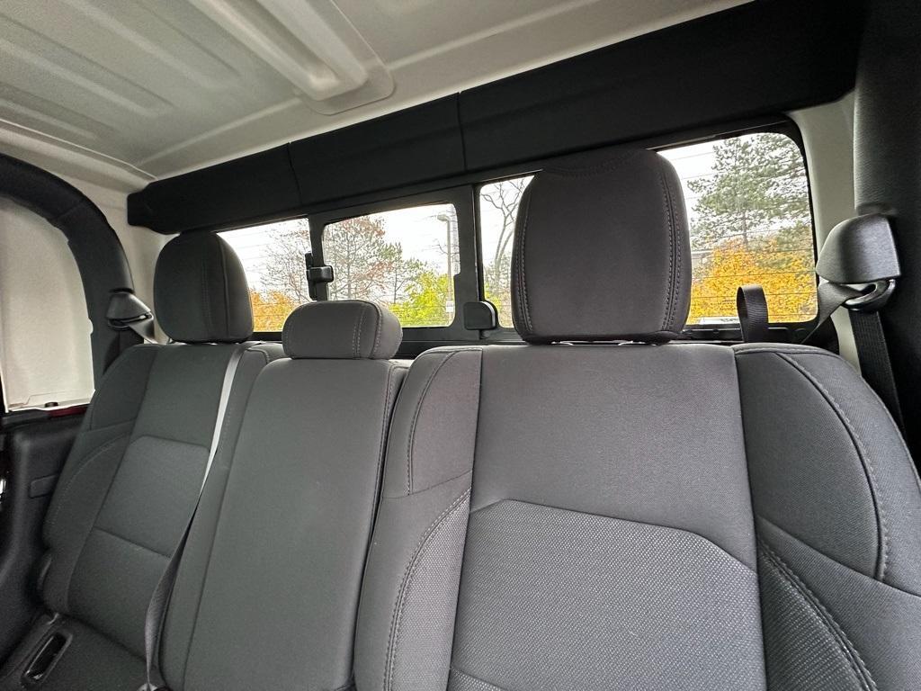 used 2021 Jeep Gladiator car, priced at $31,240