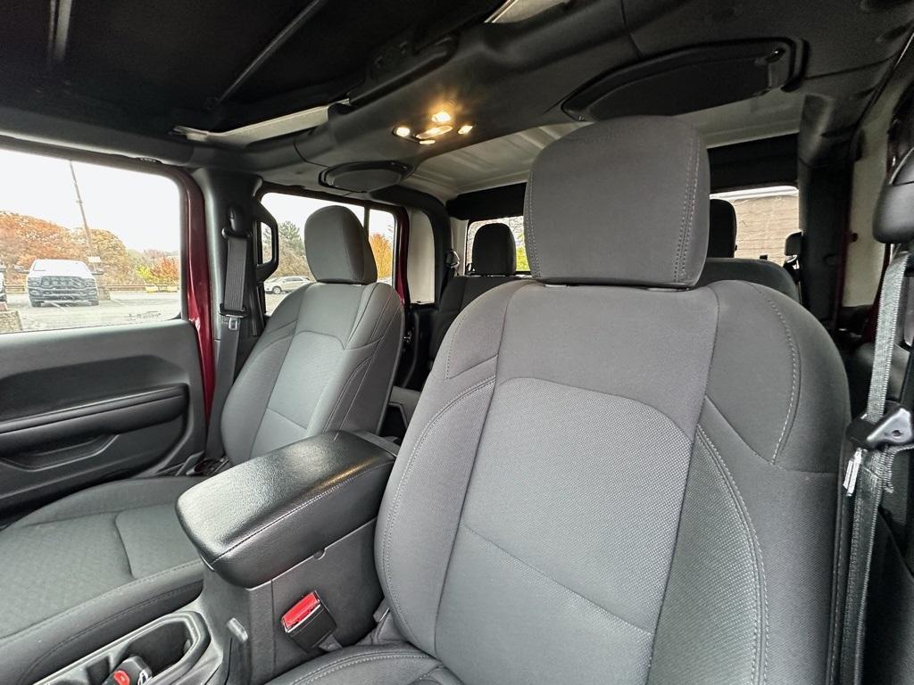 used 2021 Jeep Gladiator car, priced at $31,240