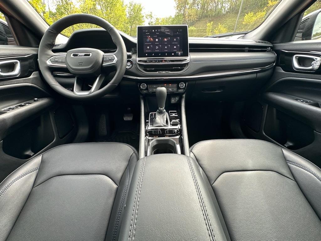 new 2026 Jeep Compass car, priced at $31,384