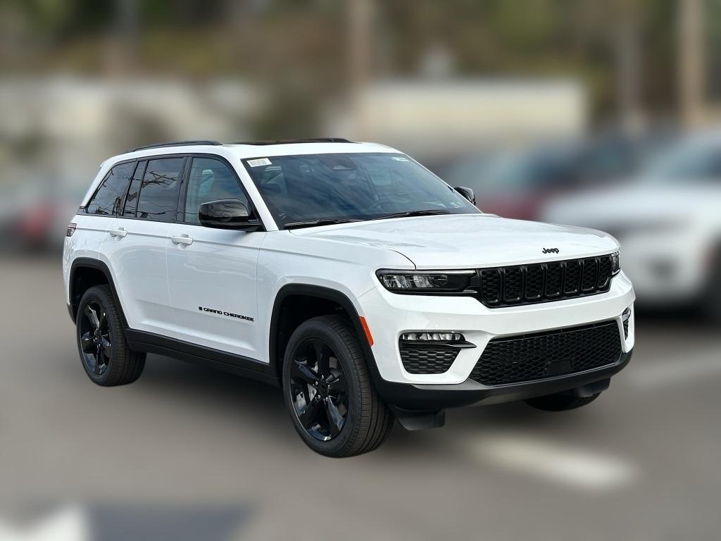 new 2025 Jeep Grand Cherokee car, priced at $46,898