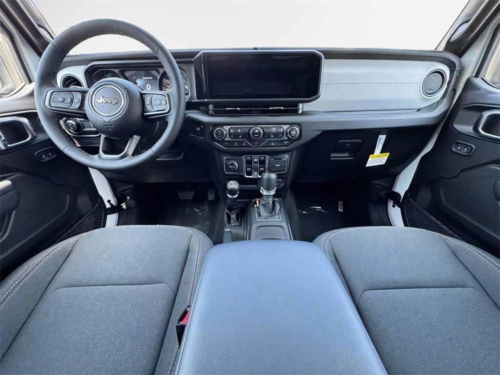 new 2025 Jeep Gladiator car, priced at $43,656