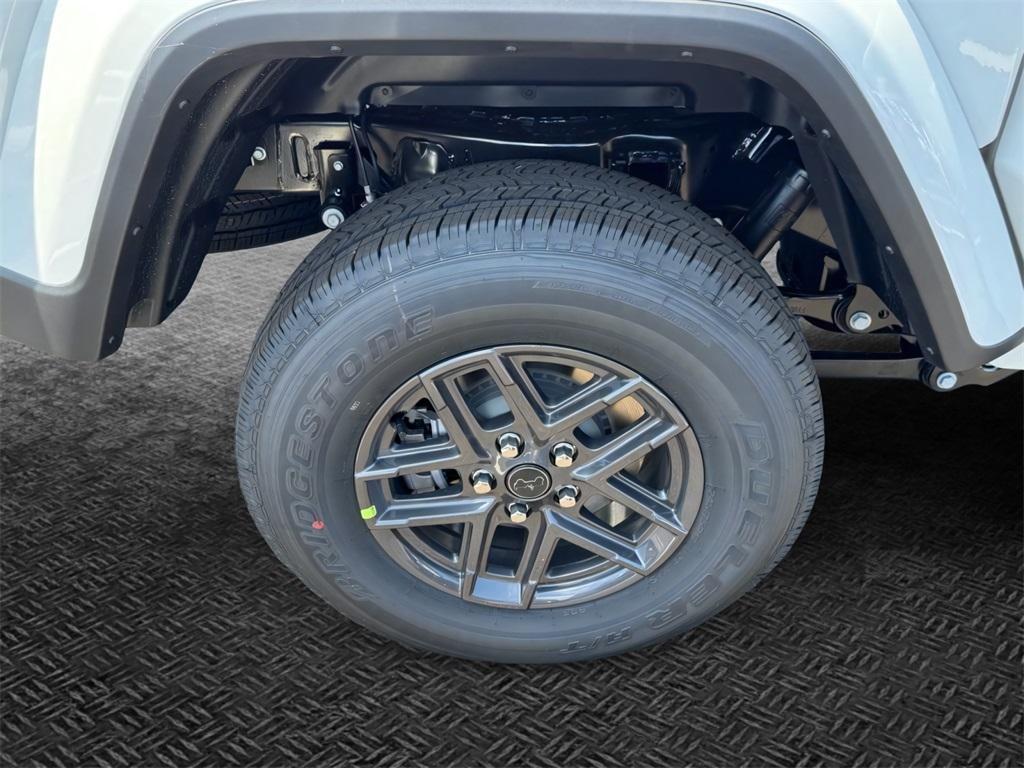 new 2025 Jeep Gladiator car, priced at $43,656