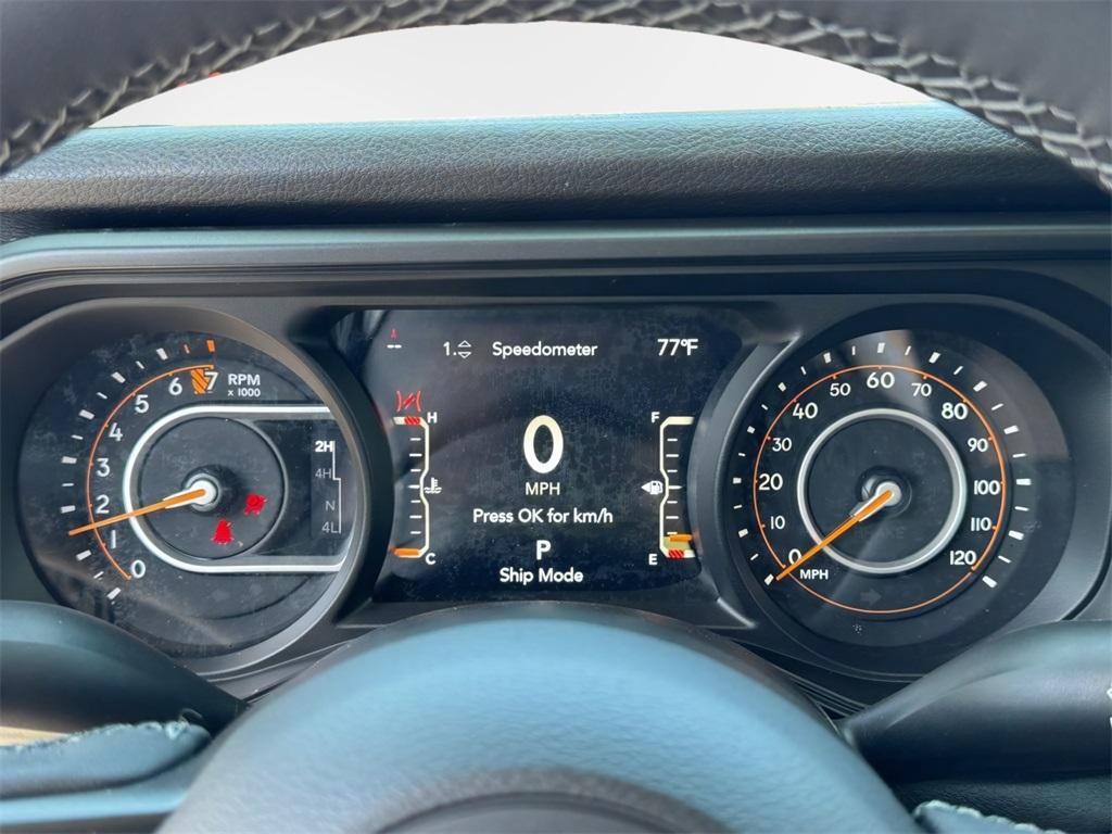 new 2025 Jeep Gladiator car, priced at $43,656