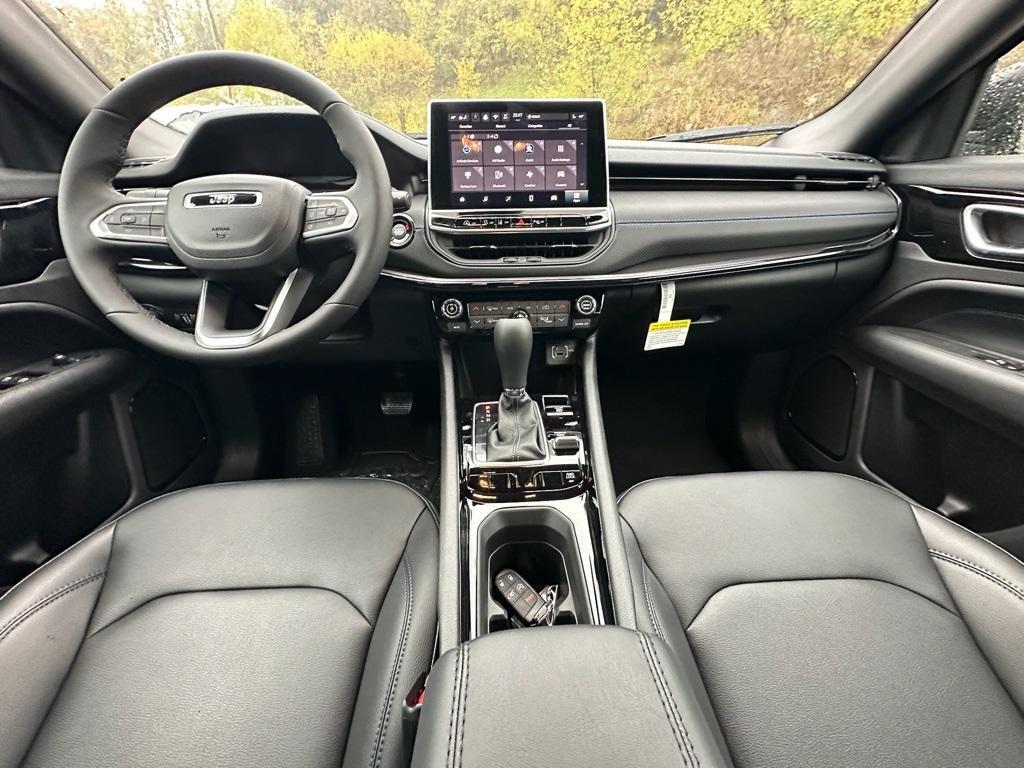 new 2026 Jeep Compass car, priced at $32,789