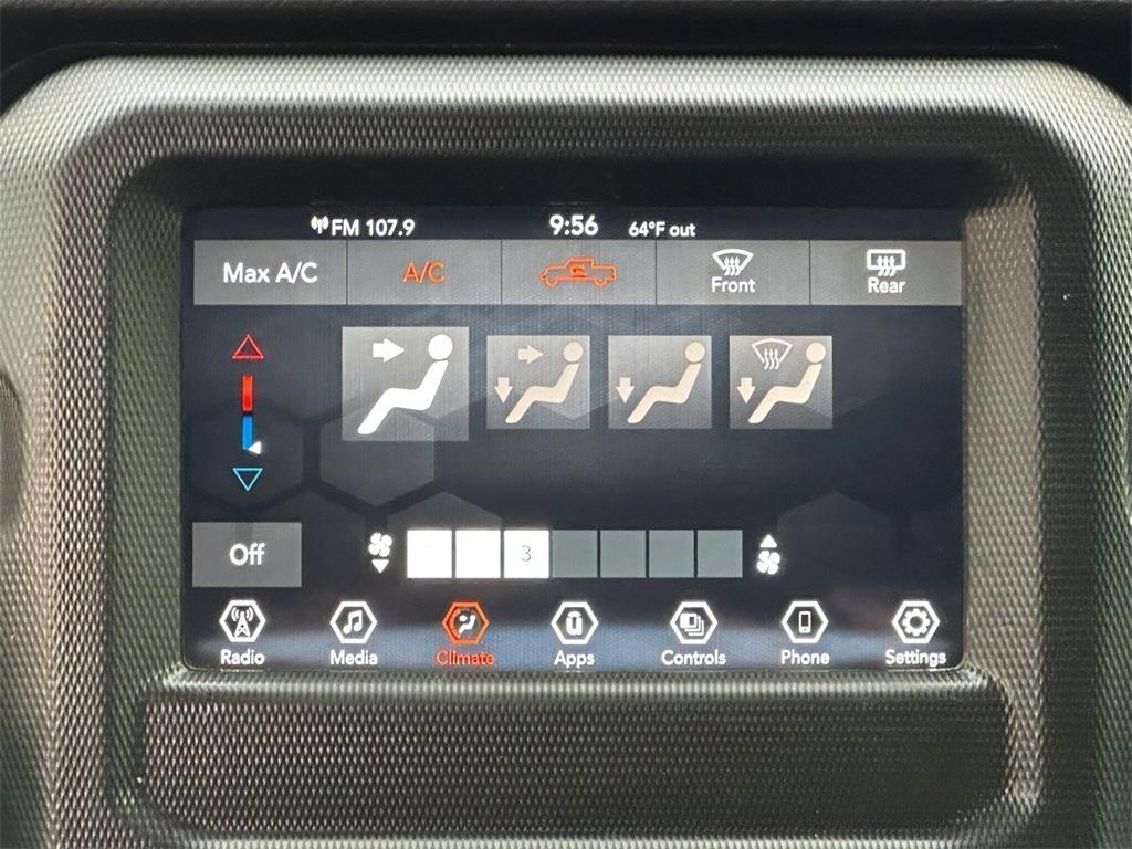 used 2022 Jeep Gladiator car, priced at $32,344