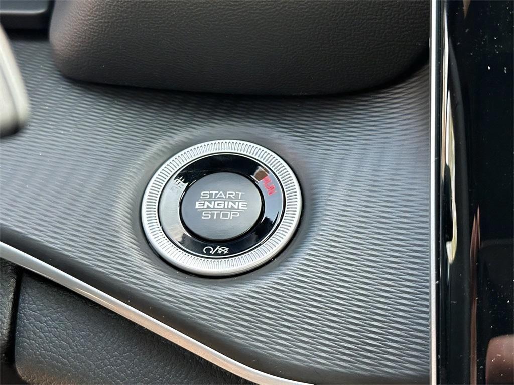 new 2025 Jeep Grand Cherokee car, priced at $38,469