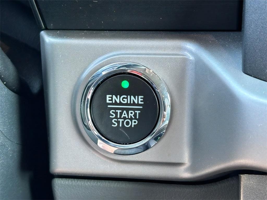 used 2022 Ford F-150 car, priced at $39,995
