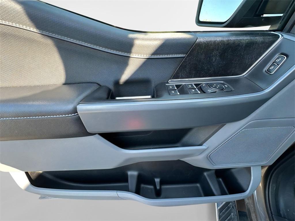 used 2022 Ford F-150 car, priced at $39,995