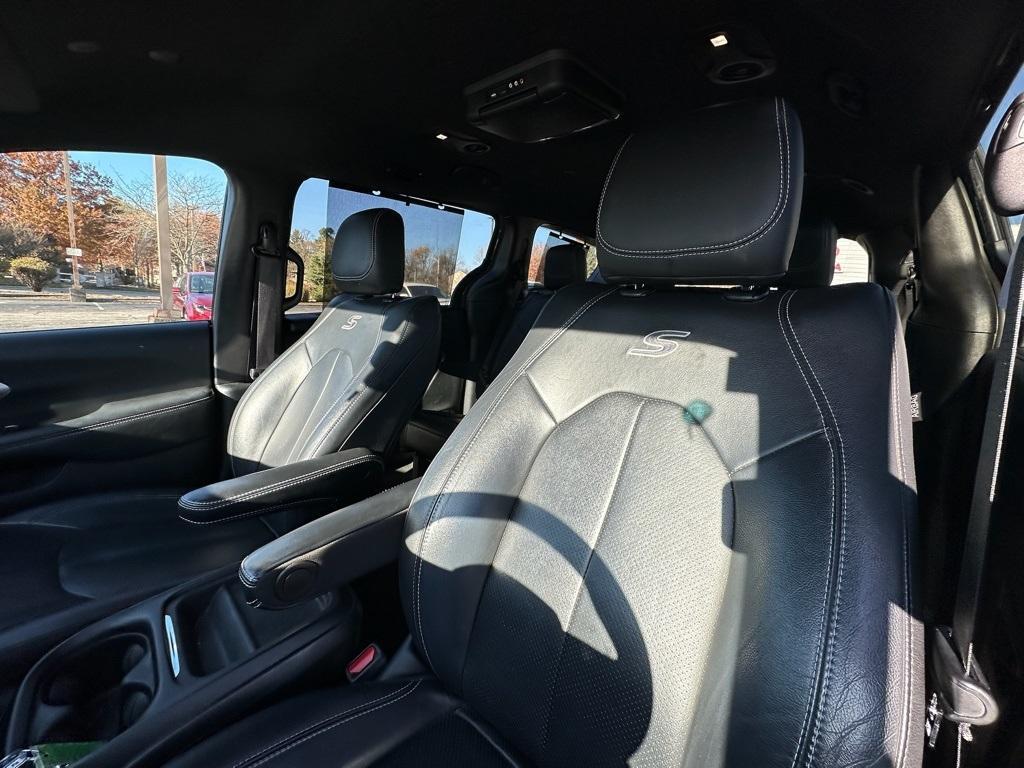 used 2020 Chrysler Pacifica car, priced at $20,436