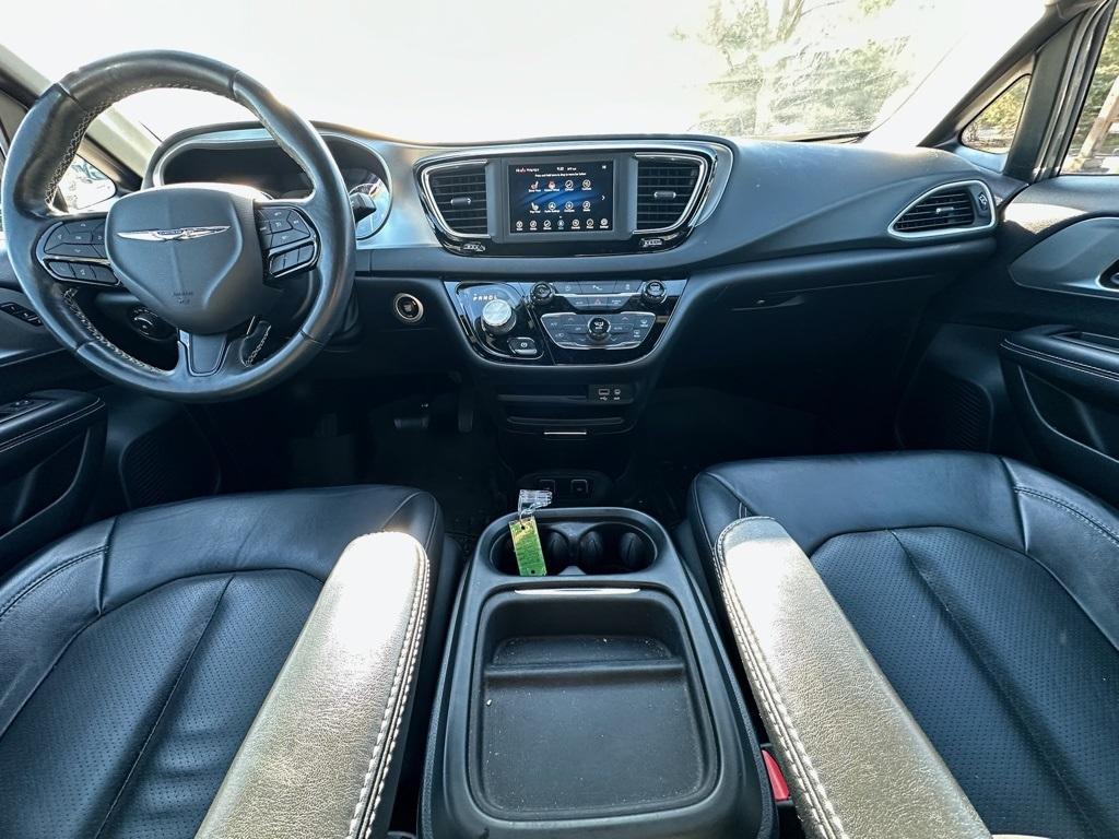 used 2020 Chrysler Pacifica car, priced at $20,436
