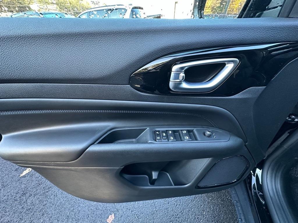 new 2026 Jeep Compass car, priced at $33,418