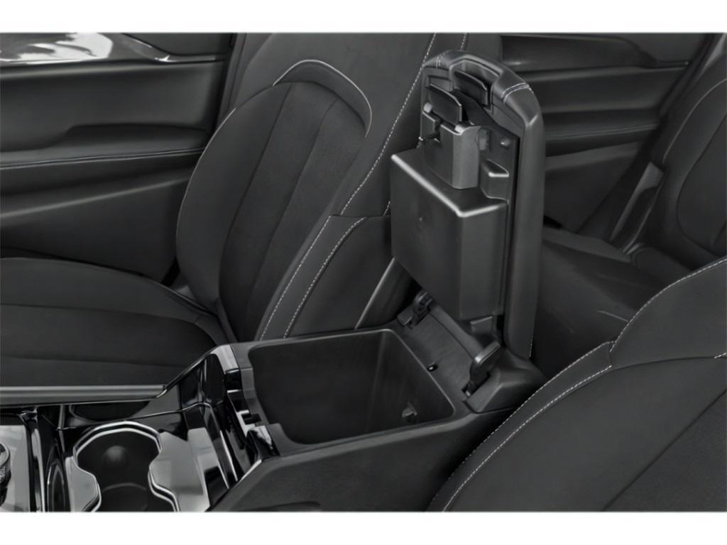 new 2024 Jeep Grand Cherokee L car