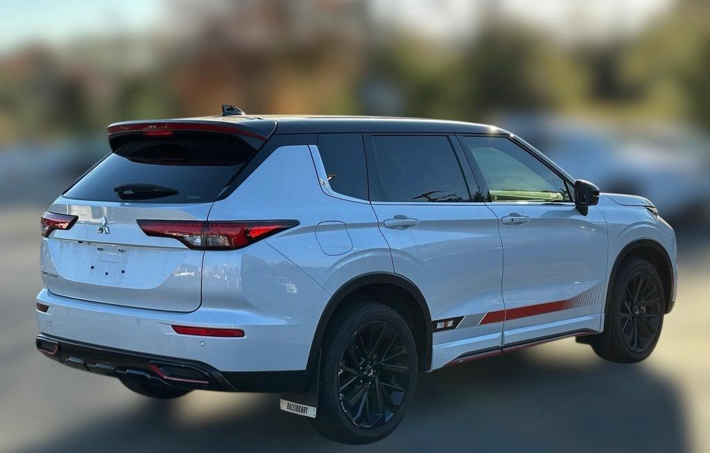 used 2023 Mitsubishi Outlander car, priced at $26,566