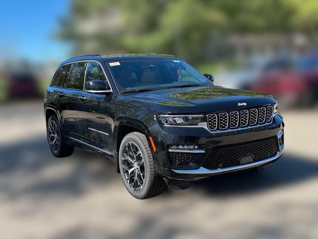 new 2025 Jeep Grand Cherokee car, priced at $61,732