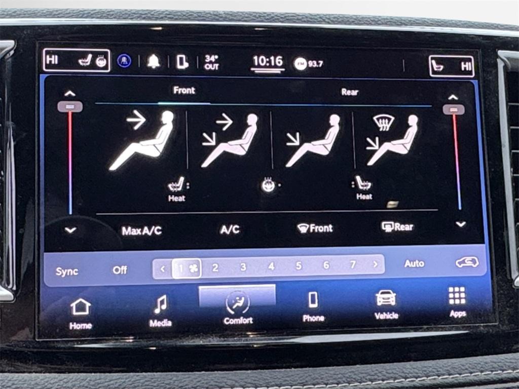 used 2022 Chrysler Pacifica car, priced at $31,123