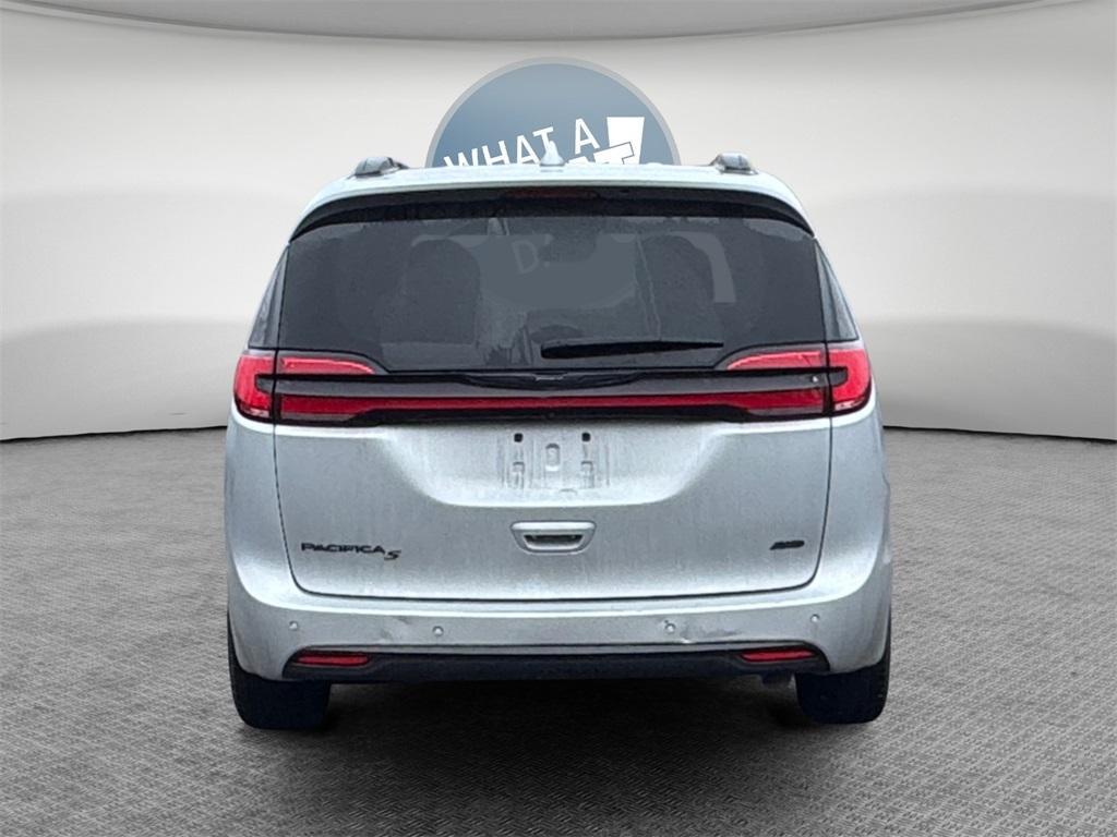 used 2022 Chrysler Pacifica car, priced at $31,123