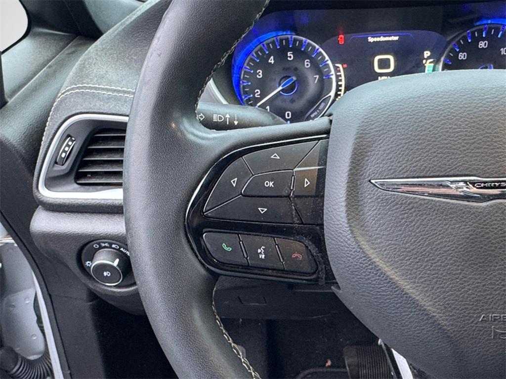 used 2022 Chrysler Pacifica car, priced at $31,123