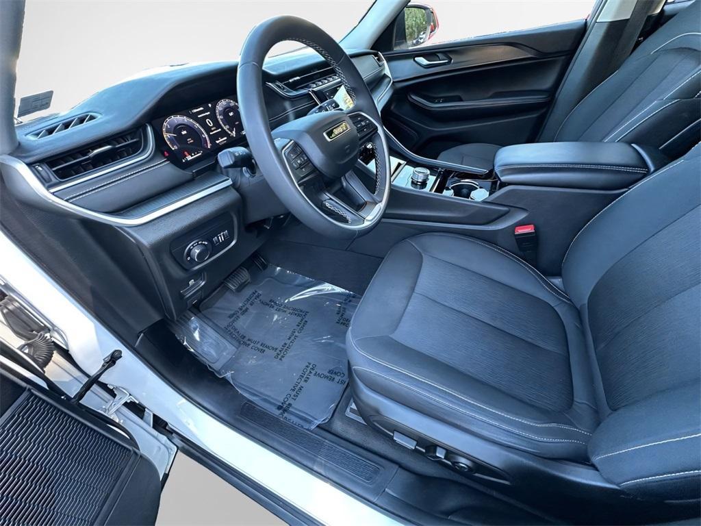 used 2023 Jeep Grand Cherokee L car, priced at $26,899