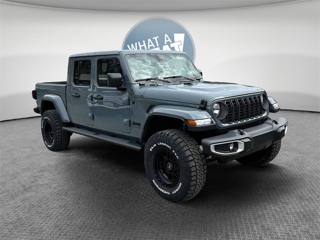 new 2025 Jeep Gladiator car, priced at $59,989