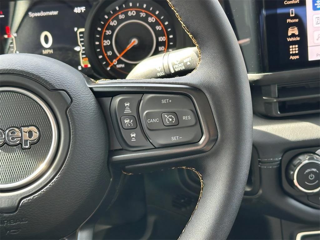 new 2025 Jeep Gladiator car, priced at $59,989