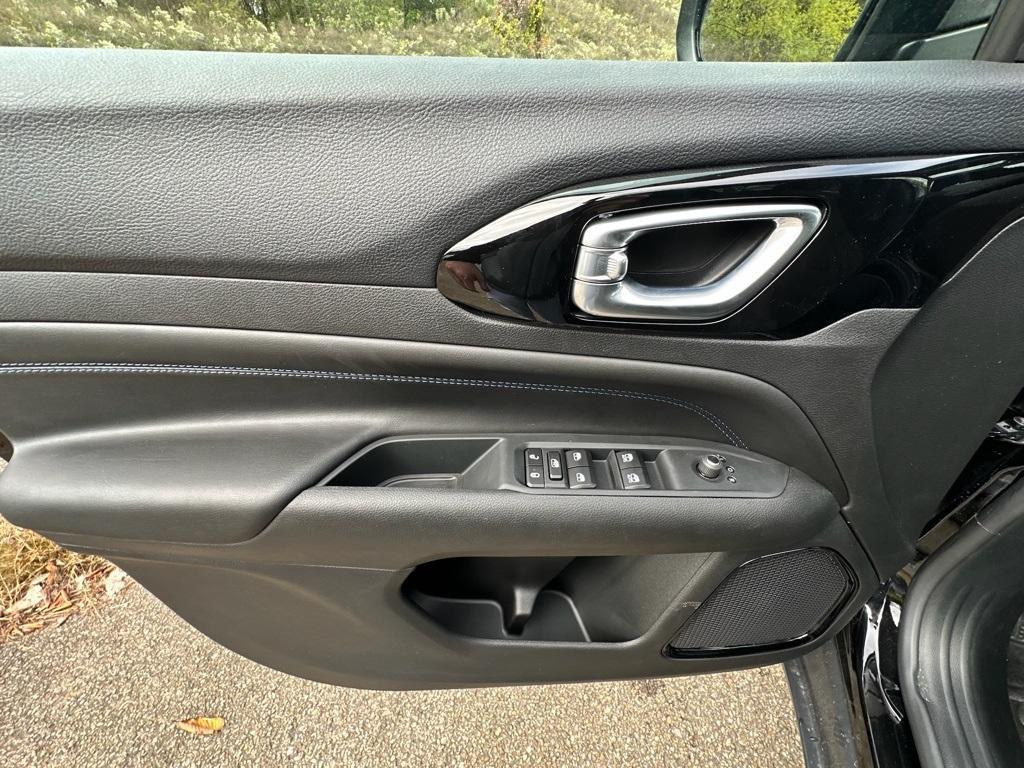 new 2026 Jeep Compass car, priced at $31,384