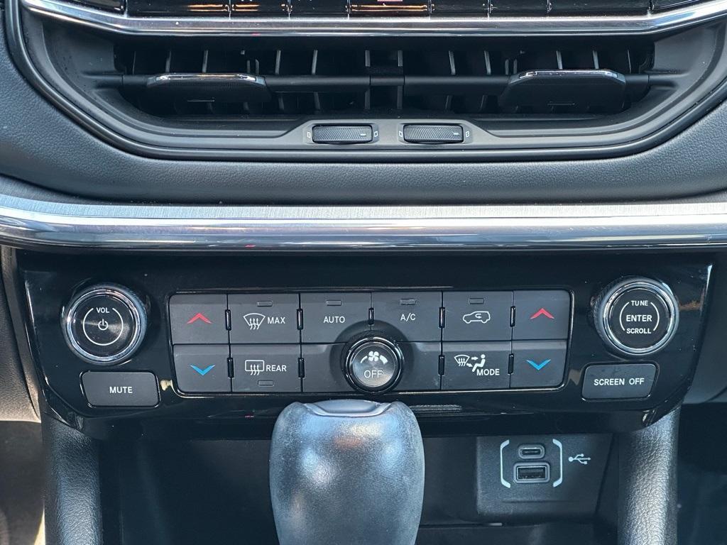 used 2022 Jeep Compass car, priced at $22,820