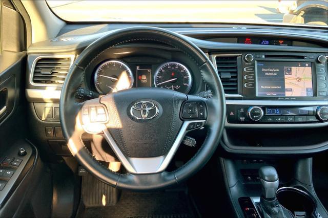 used 2018 Toyota Highlander car, priced at $22,885