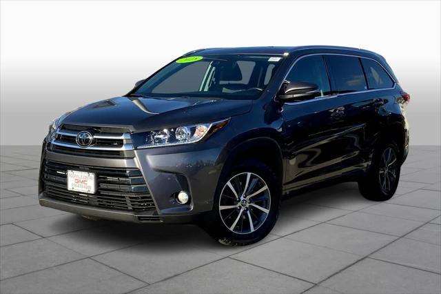 used 2018 Toyota Highlander car, priced at $22,885