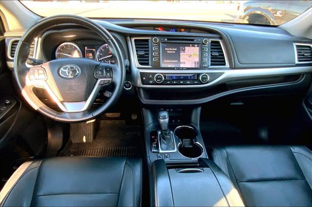 used 2018 Toyota Highlander car, priced at $22,885