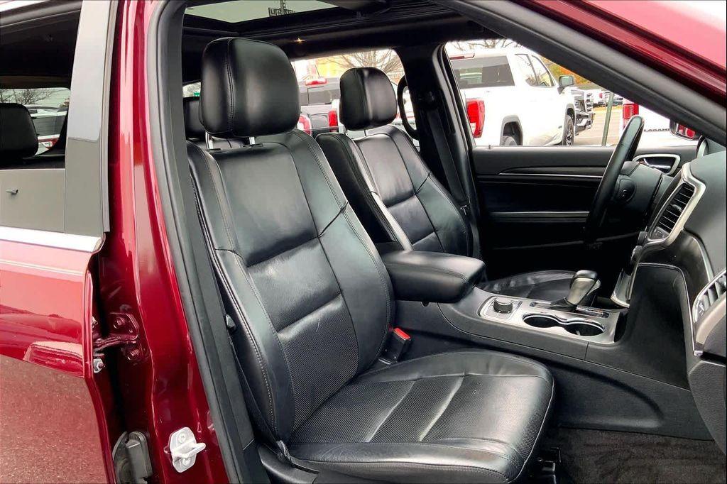 used 2018 Jeep Grand Cherokee car, priced at $17,990