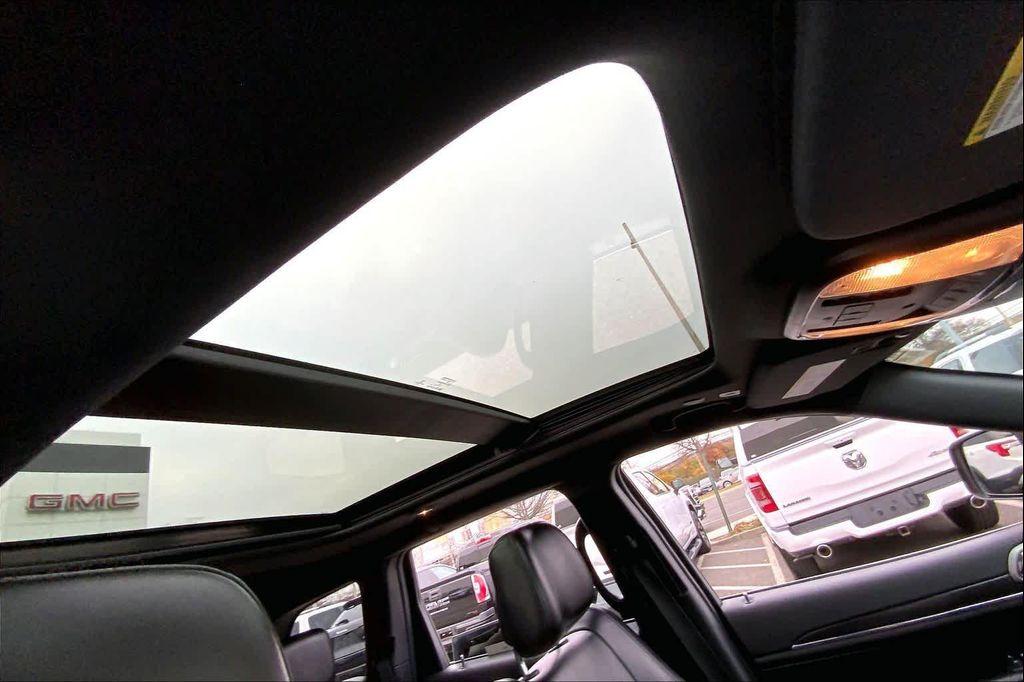 used 2018 Jeep Grand Cherokee car, priced at $17,990