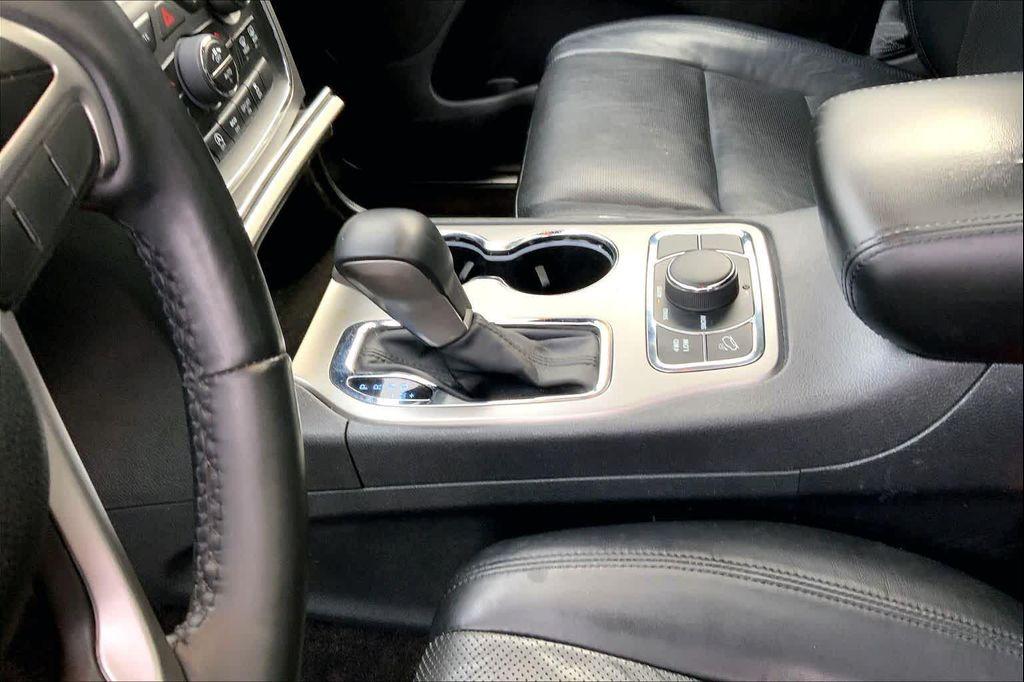 used 2018 Jeep Grand Cherokee car, priced at $17,990