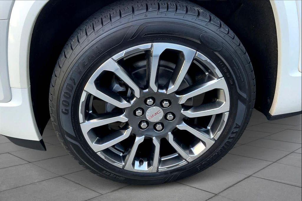 used 2020 GMC Acadia car, priced at $27,777