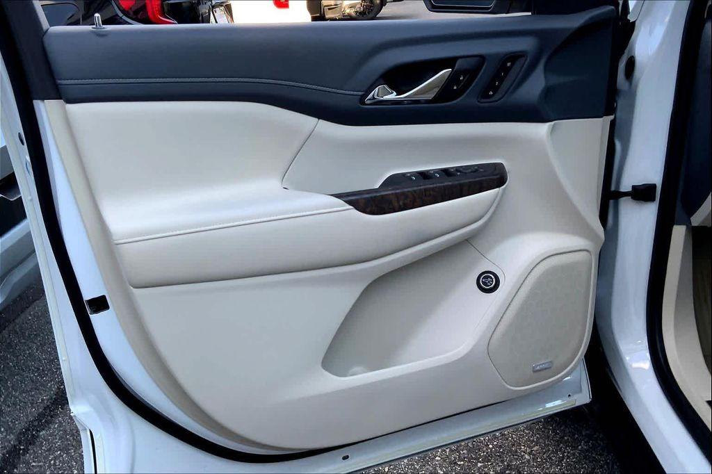 used 2020 GMC Acadia car, priced at $27,777