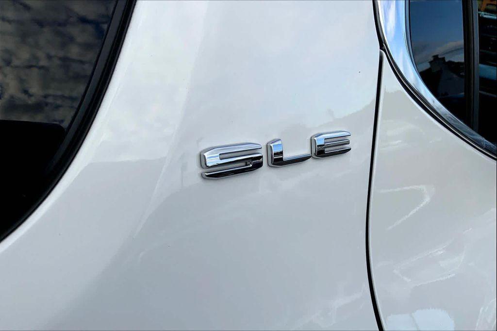 used 2023 GMC Acadia car, priced at $27,724