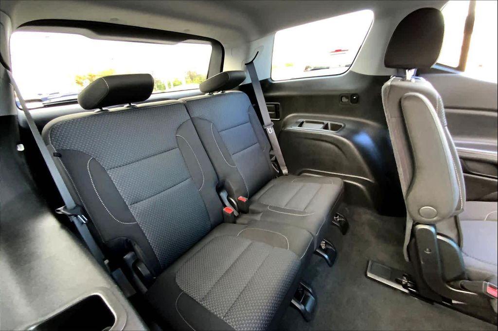 used 2023 GMC Acadia car, priced at $27,724