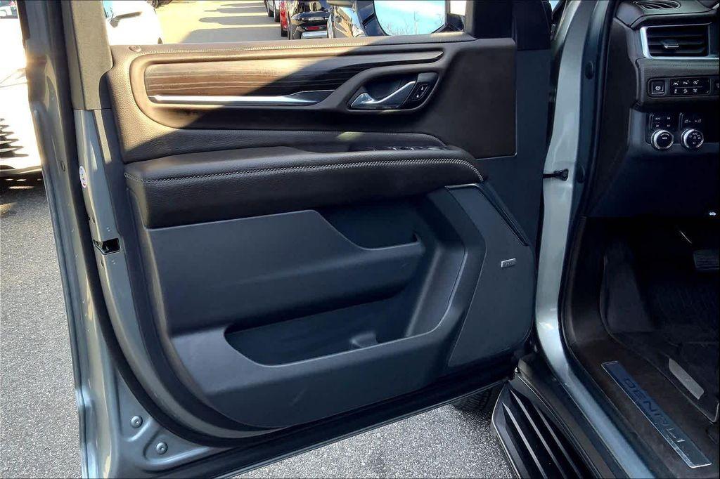 used 2023 GMC Yukon car, priced at $57,777