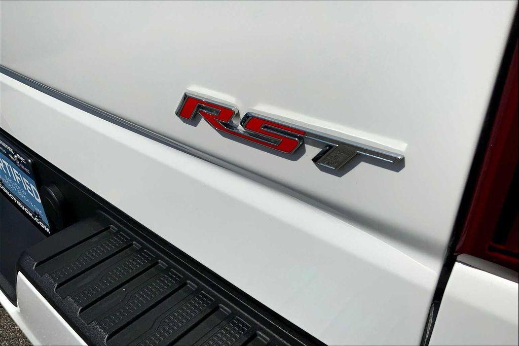 used 2022 Chevrolet Silverado 1500 car, priced at $42,999